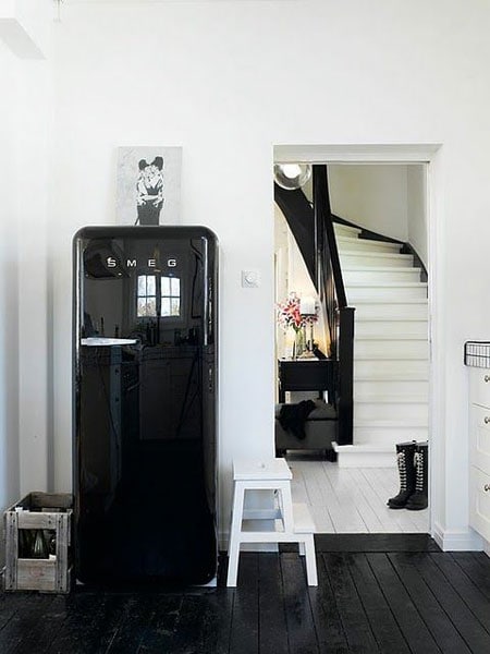 black-white-flooring