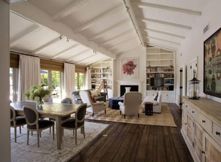 jennifer-aniston-vaulted-living-room