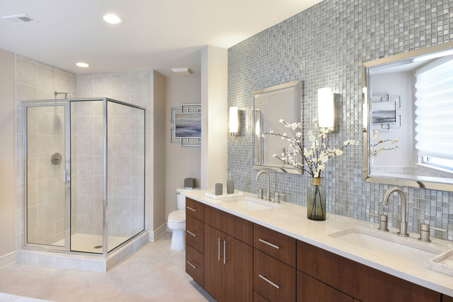 The Luxe bathroom exterior design in Atlanta