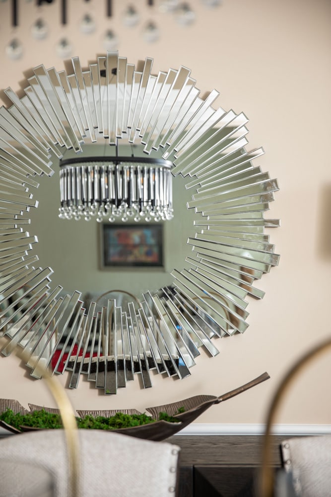 Marietta Dining Mirror Decor